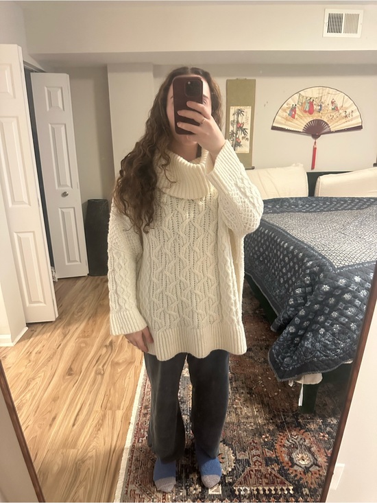 Ann Taylor Sweaters - Ann Taylor Cream Cable-Knit Turtleneck Sweater
